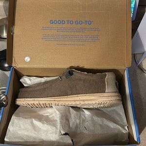 Hey Dudes Mens Wally Warmth Knit Shoes. Never Worn. Size 12 in box